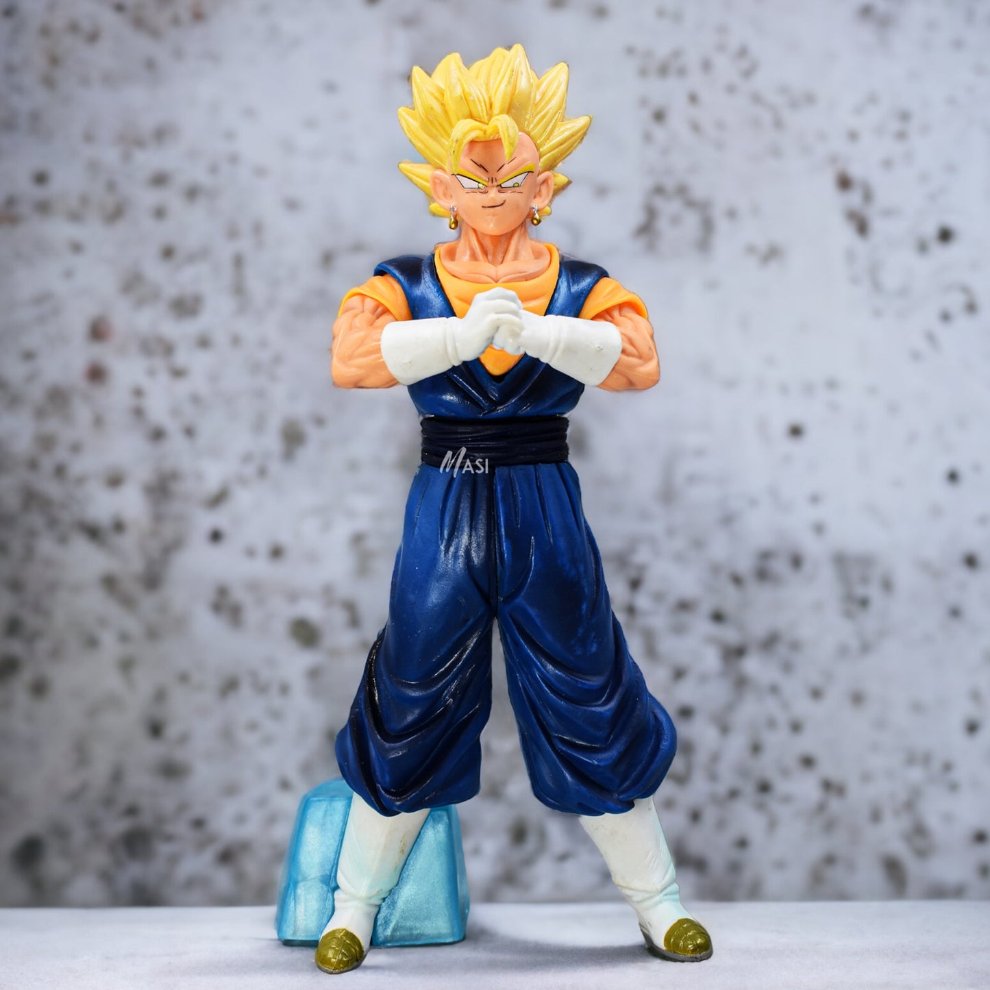 SSJ VEGITO ACTION FIGURE WITH STAND - DRAGON BALL Z