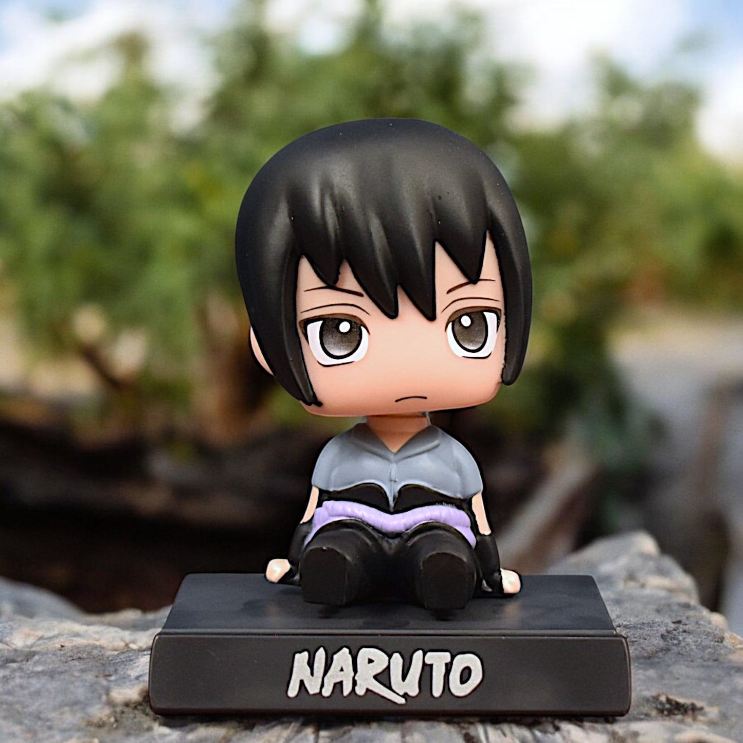 SASUKE UCHIHA BOBBLEHEAD/MOBILE HOLDER STAND