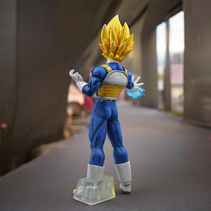 VEGETA EXCLUSIVE ACTION FIGURE WITH 2 REPLACEABLE HANDS (27 CM HEIGHT) - DRAGON BALL Z/SUPER