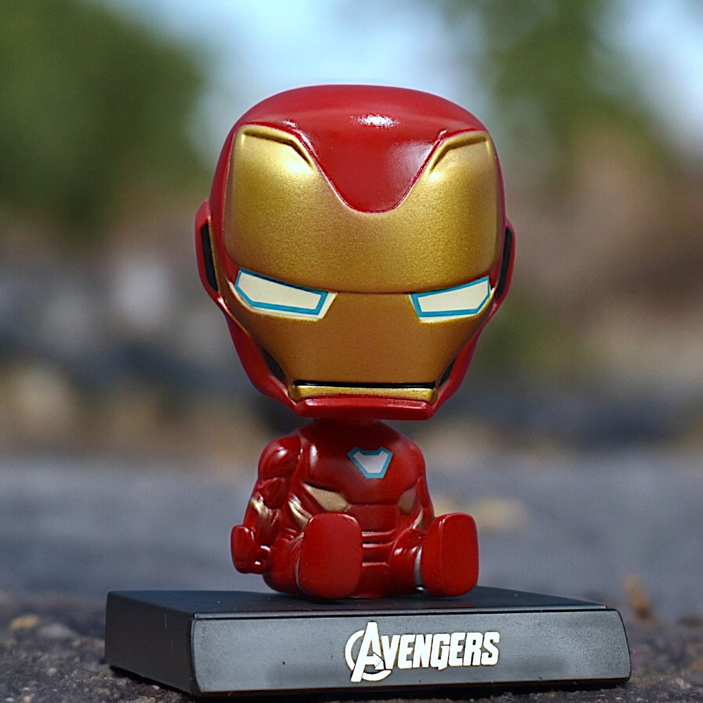 IRON MAN BOBBLEHEAD/MOBILE HOLDER STAND