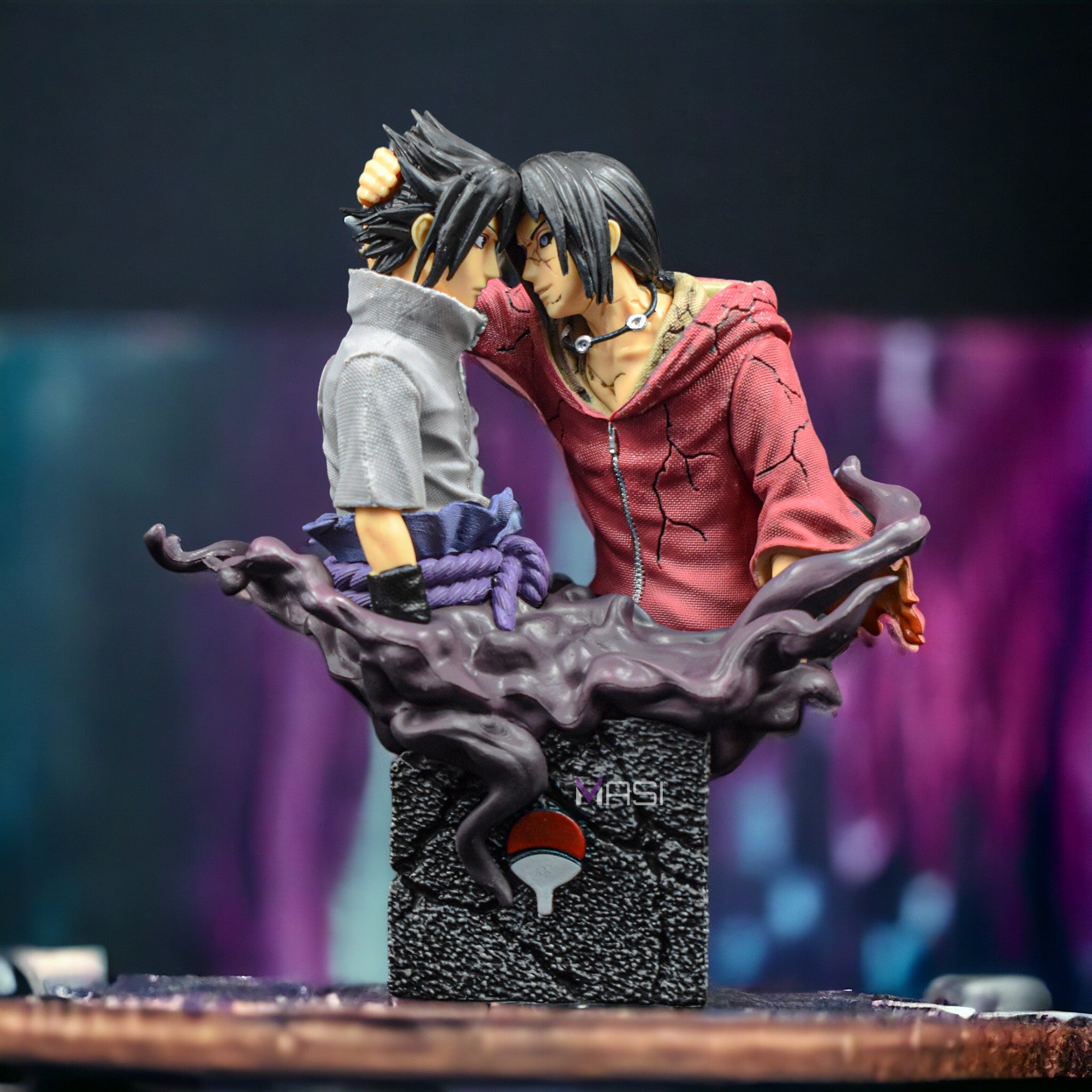 Sasuke and popular itachi figure