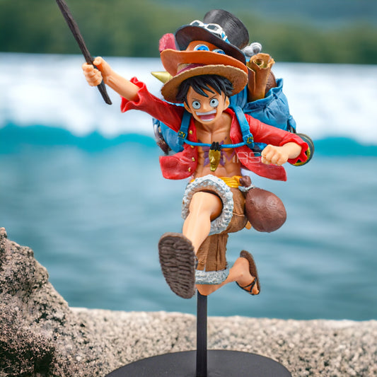 LUFFY BACKPACK ADVENTURE ACTION FIGURE WITH STAND (22 CM HEIGHT) - ONE PIECE