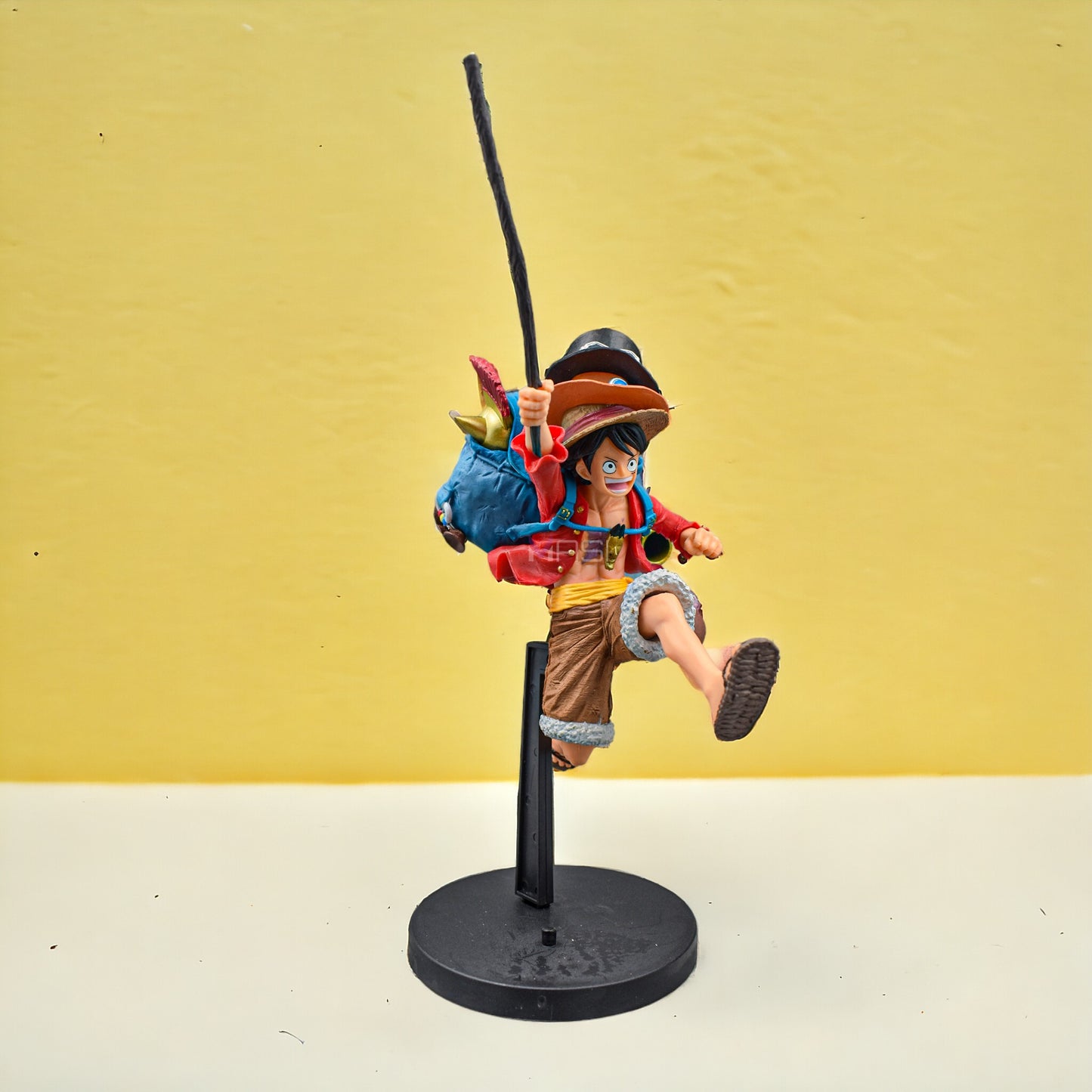 LUFFY BACKPACK ADVENTURE ACTION FIGURE WITH STAND (22 CM HEIGHT) - ONE PIECE