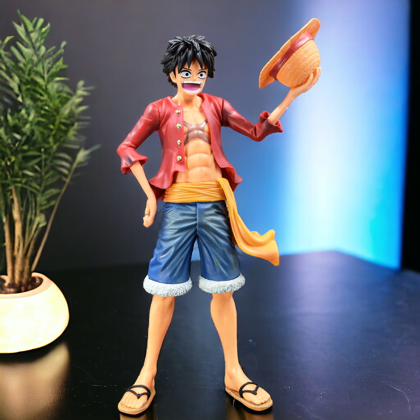 STRAW HAT LUFFY ONE PIECE ACTION FIGURE (25 CM)