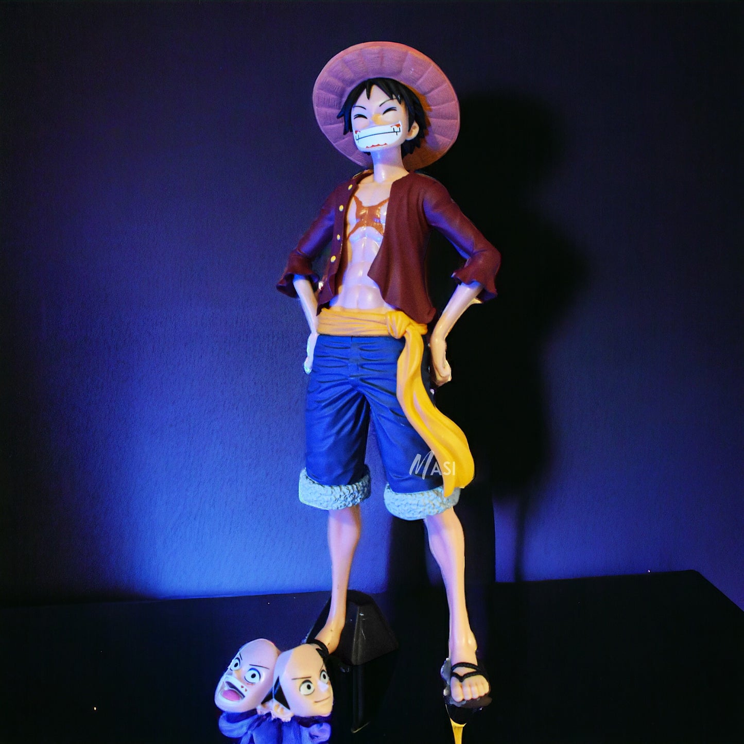 MONKEY D. LUFFY ACTION FIGURE WITH 3 REPLACEABLE HEADS (25 CM HEIGHT) - ONE PIECE